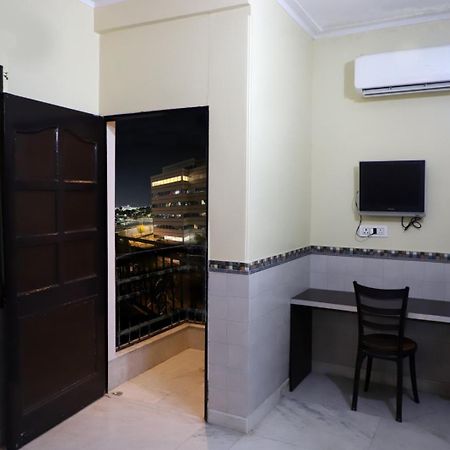 Hotel Traditional Inn Ню Делхи Екстериор снимка